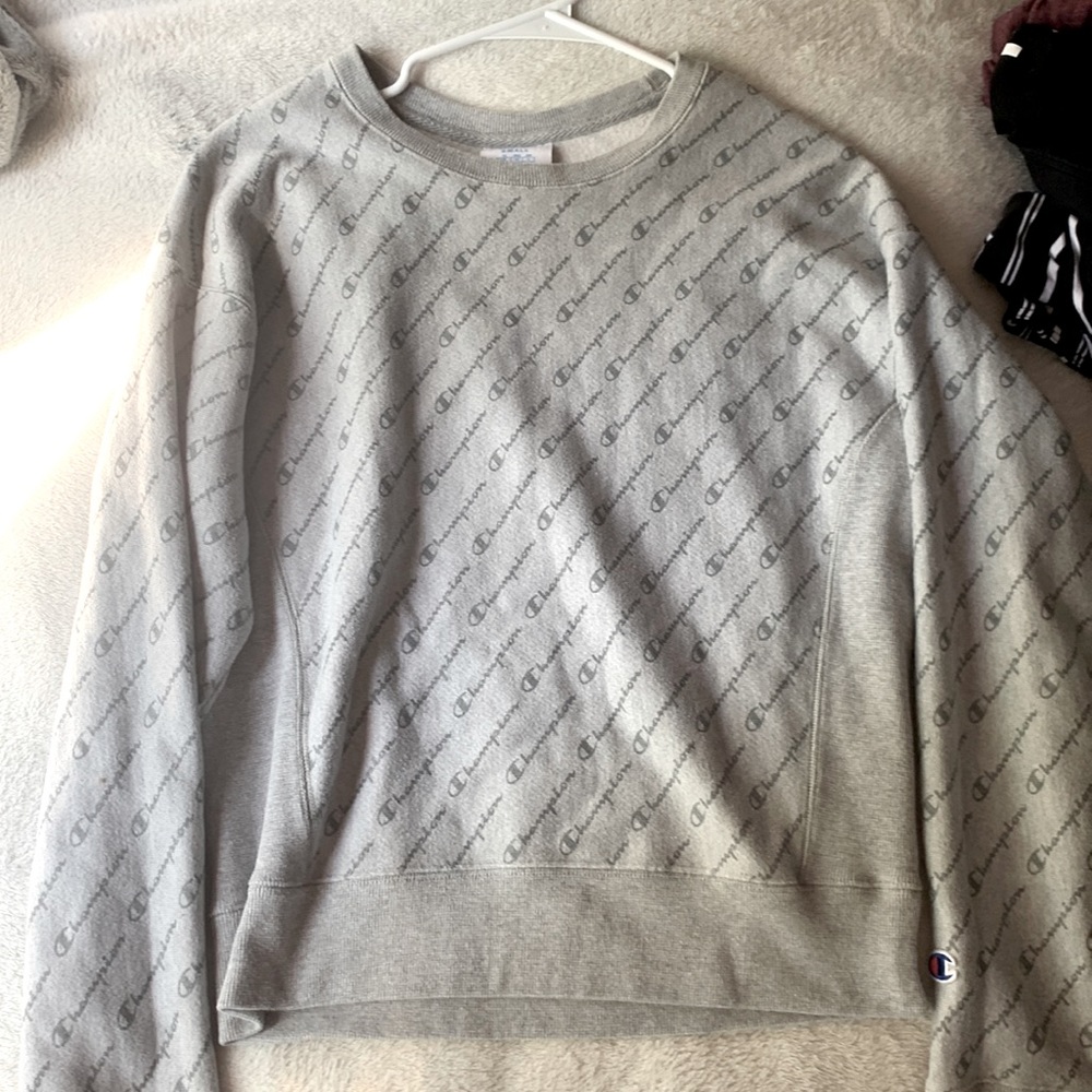 Selling a grey champion sweater